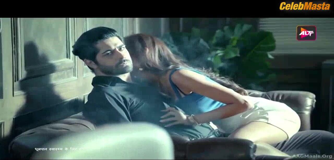 Amika Shail Navina Bole, Riya Sen, , Nikita Ghag And - Photo 1 of 5