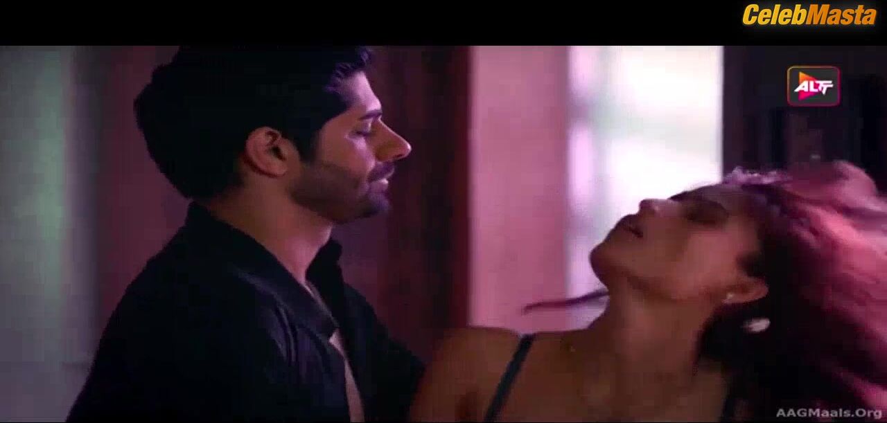 Amika Shail Navina Bole, Riya Sen, , Nikita Ghag And - Photo 1 of 5 photo 5