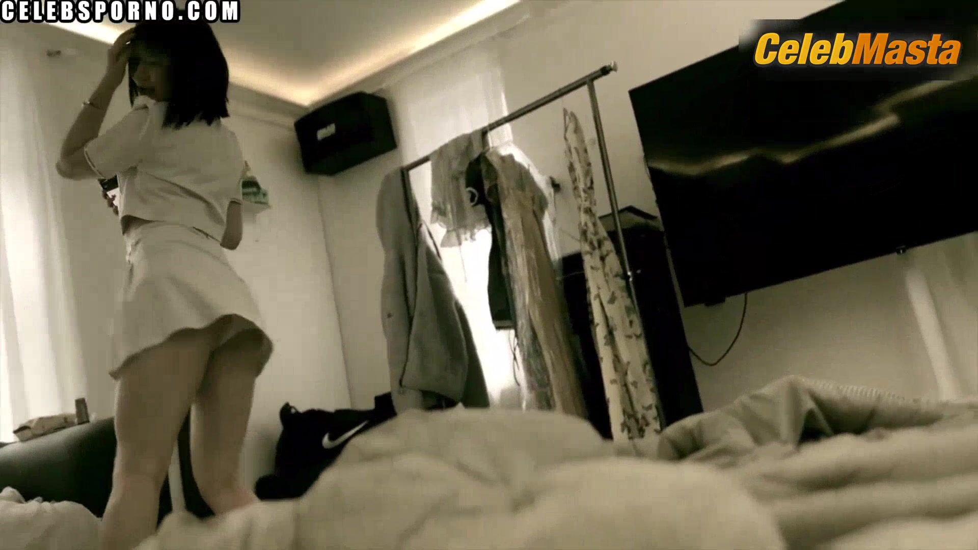 Do Hee Seung Ha And Tits Scene From I Am A Plaything - Photo 1 of 5 photo 4