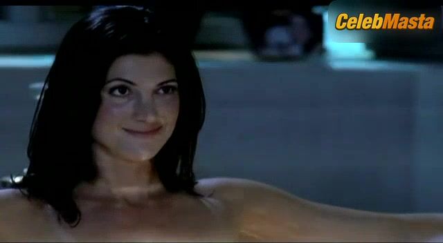 Julia Benson Tits Scene From Masters Of Horror - Photo 1 of 5