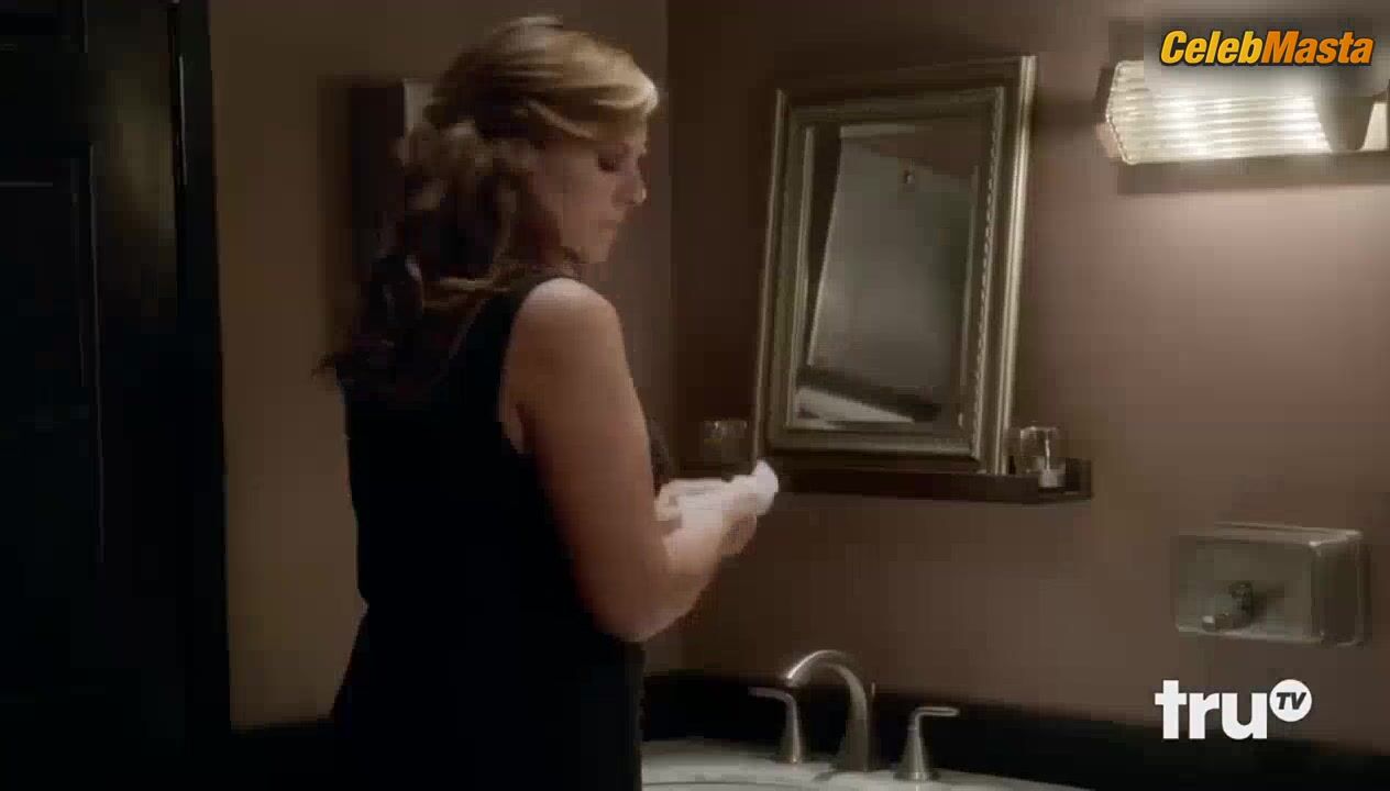 Andrea Savage ’s Booty, Tits Scene In I’m Sorry - Photo 2 of 5 photo 4