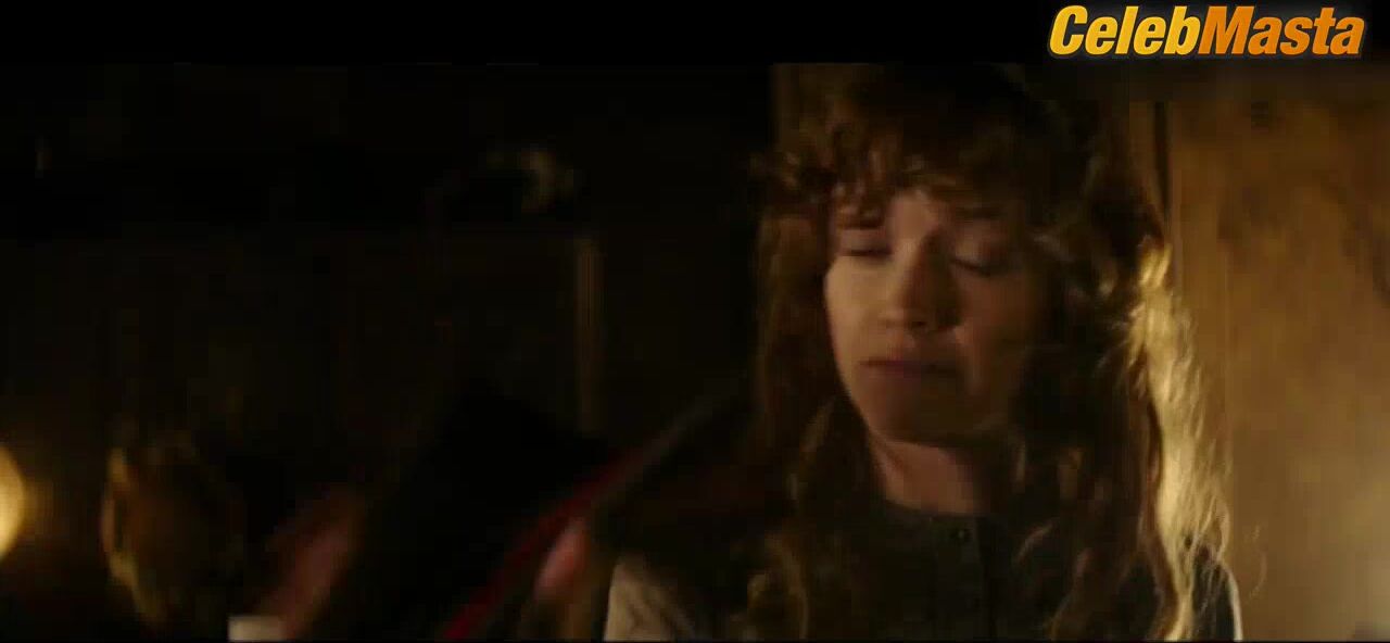 Maria Valverde ’s Tits Scene From The Limehouse Golem - Photo 1 of 5 photo 2
