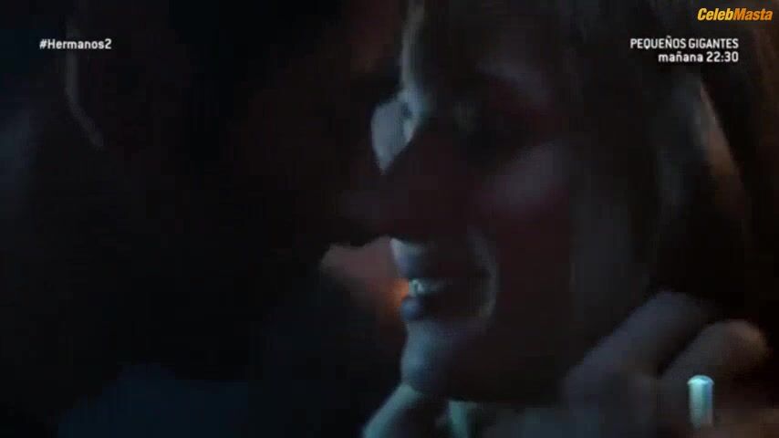 Maria Valverde ’s Sexy Scene From Hermanos - Photo 2 of 5