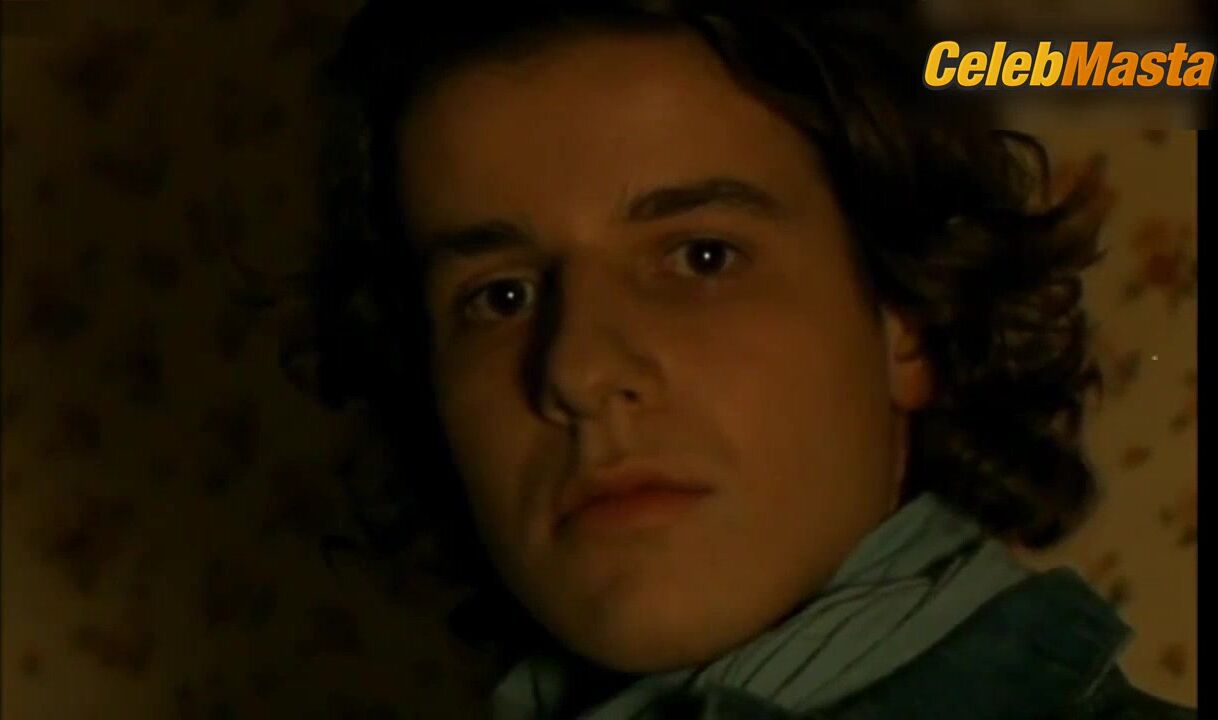Cecile De France ’s Tits Scene From Toutes Les Nuits - Photo 1 of 5 photo 5