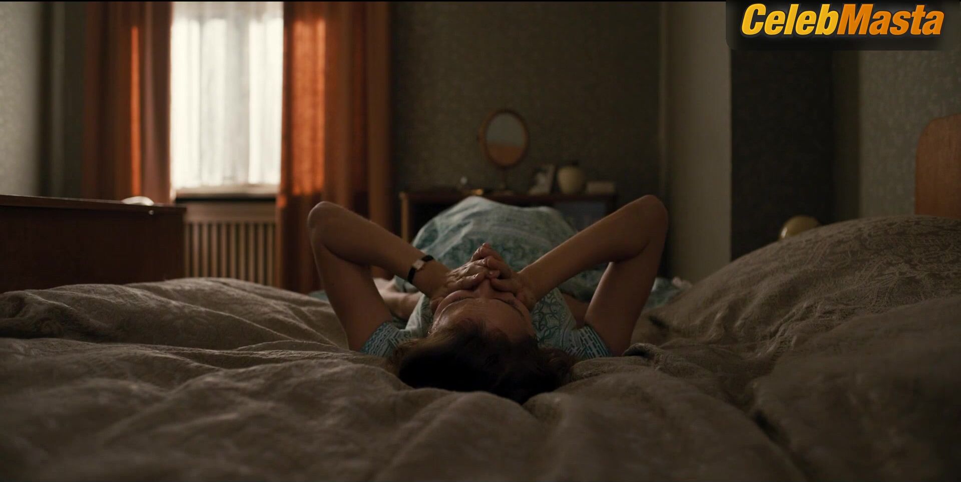 Antje Traue Luise Heyer And ’s Lesbian Scene From - Photo 1 of 5 photo 2