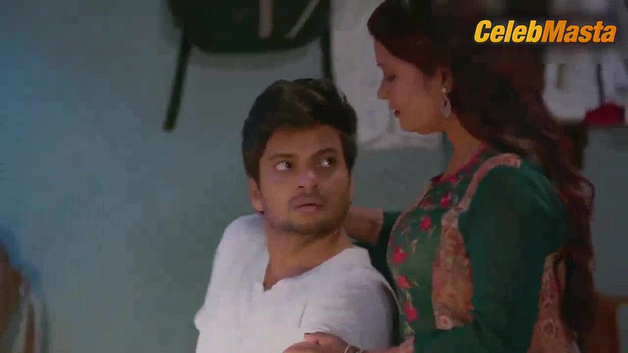 Priya Roy Rups Khan And Flaunt Sexy Scene In Adhuri Aas - Photo 2 of 5 photo 1