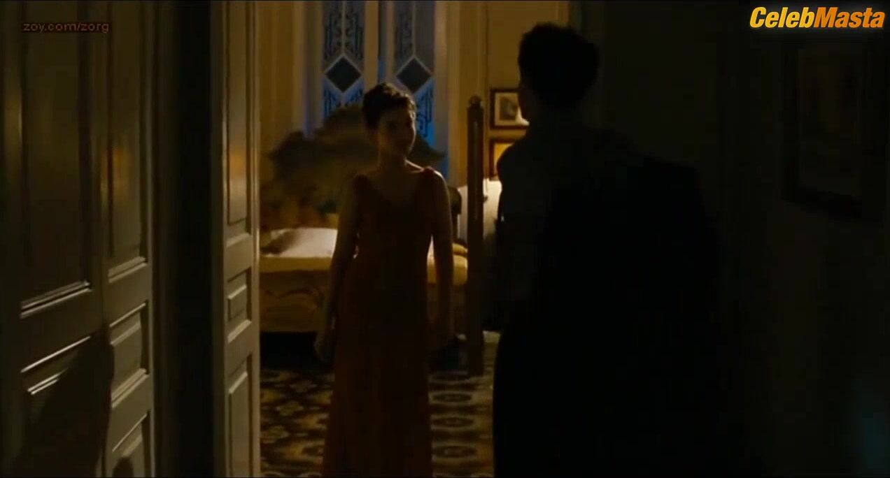 Maria Valverde ’s Sexy Scene From La Mujer Del - Photo 5 of 5 photo 1