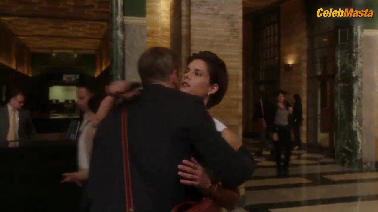 Missy Peregrym ’s Sexy Scene From Ten Days In The - Photo 3 of 5 photo 1