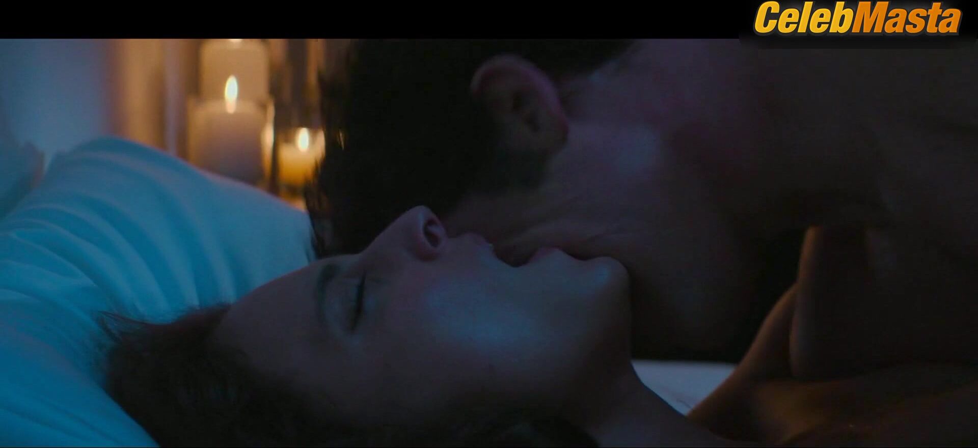 Nora Arnezeder Tits Scene From The Offer - Photo 2 of 5 photo 4