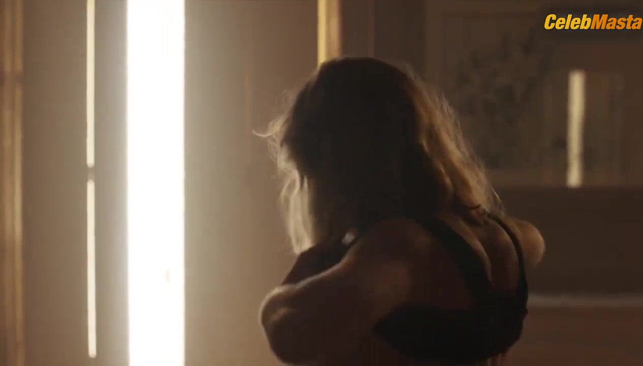 Nora Arnezeder Boobs, Underwear Scene In Riviera - Photo 1 of 5 photo 2