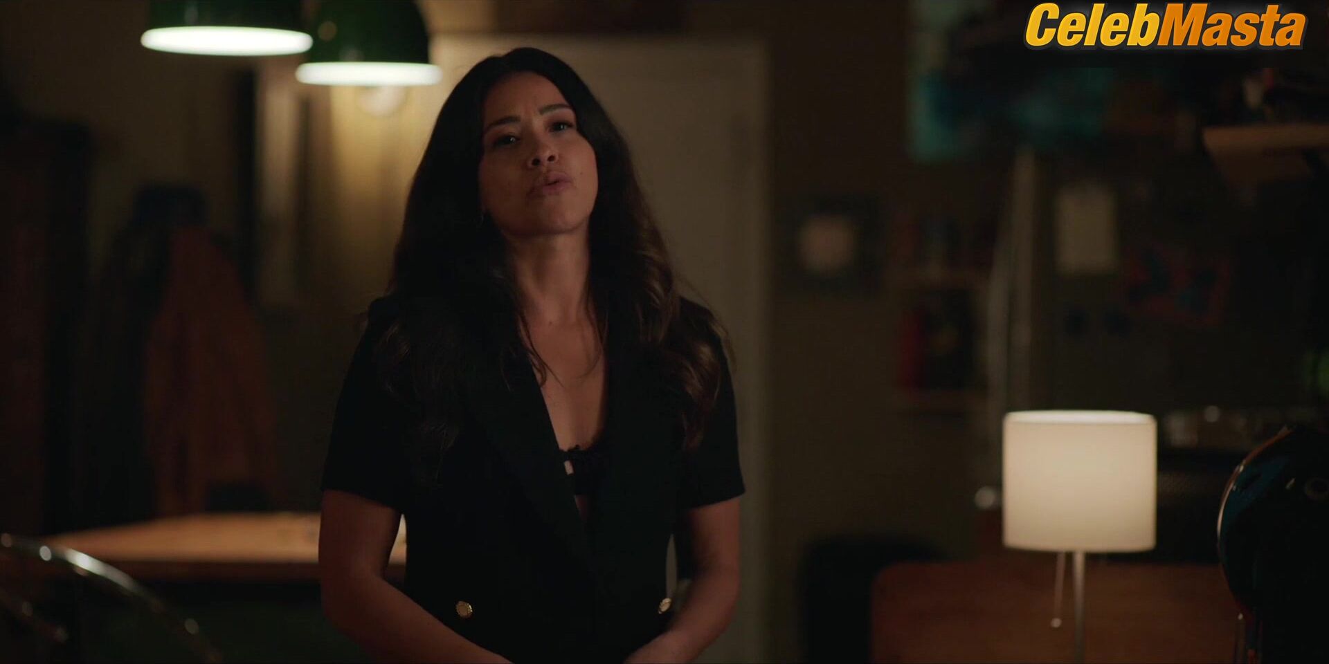 Gina Rodriguez Jenny Slate And Underwear Scene From I Want - Photo 2 of 5 photo 4