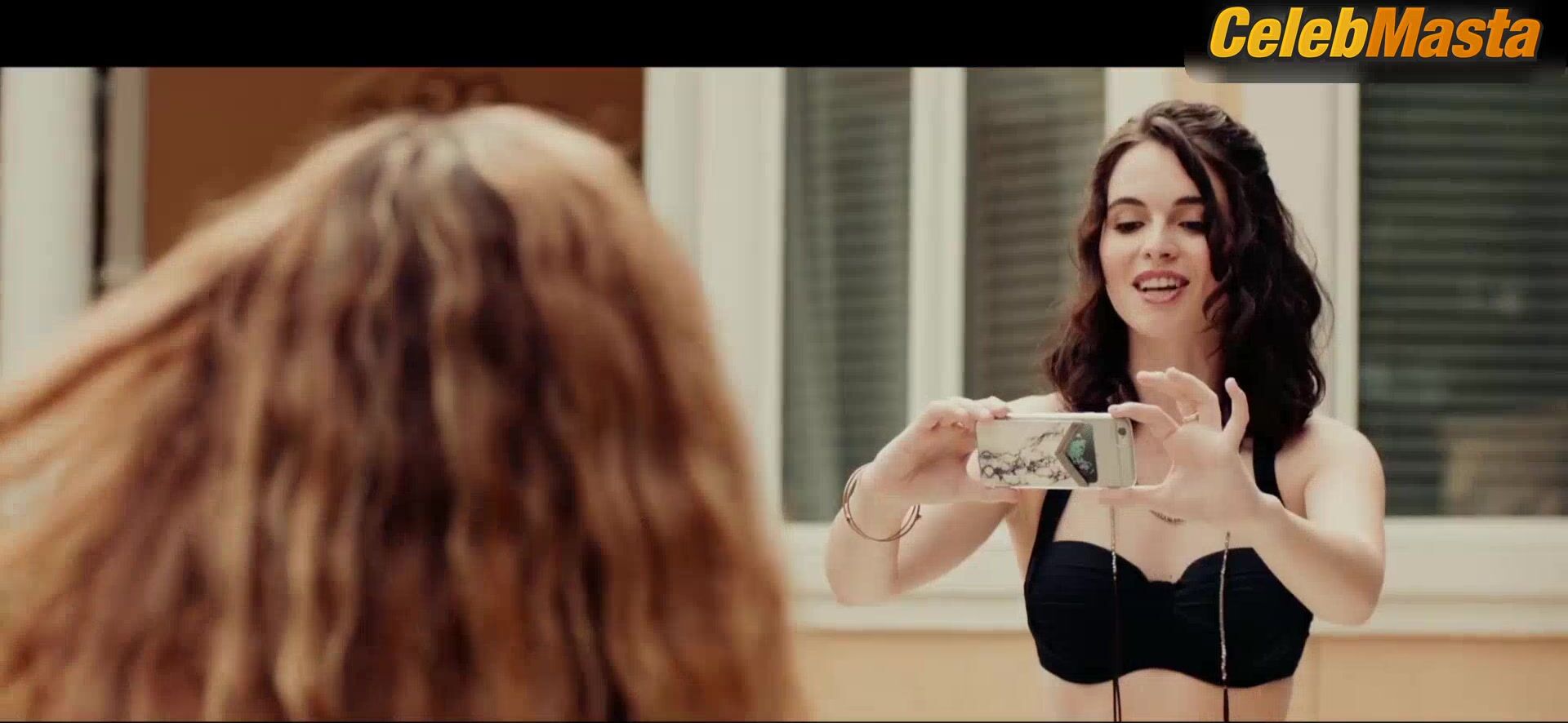 Giorgia Whigham And Vanessa Marano Swimsuit Scene From - Photo 1 of 5 photo 2