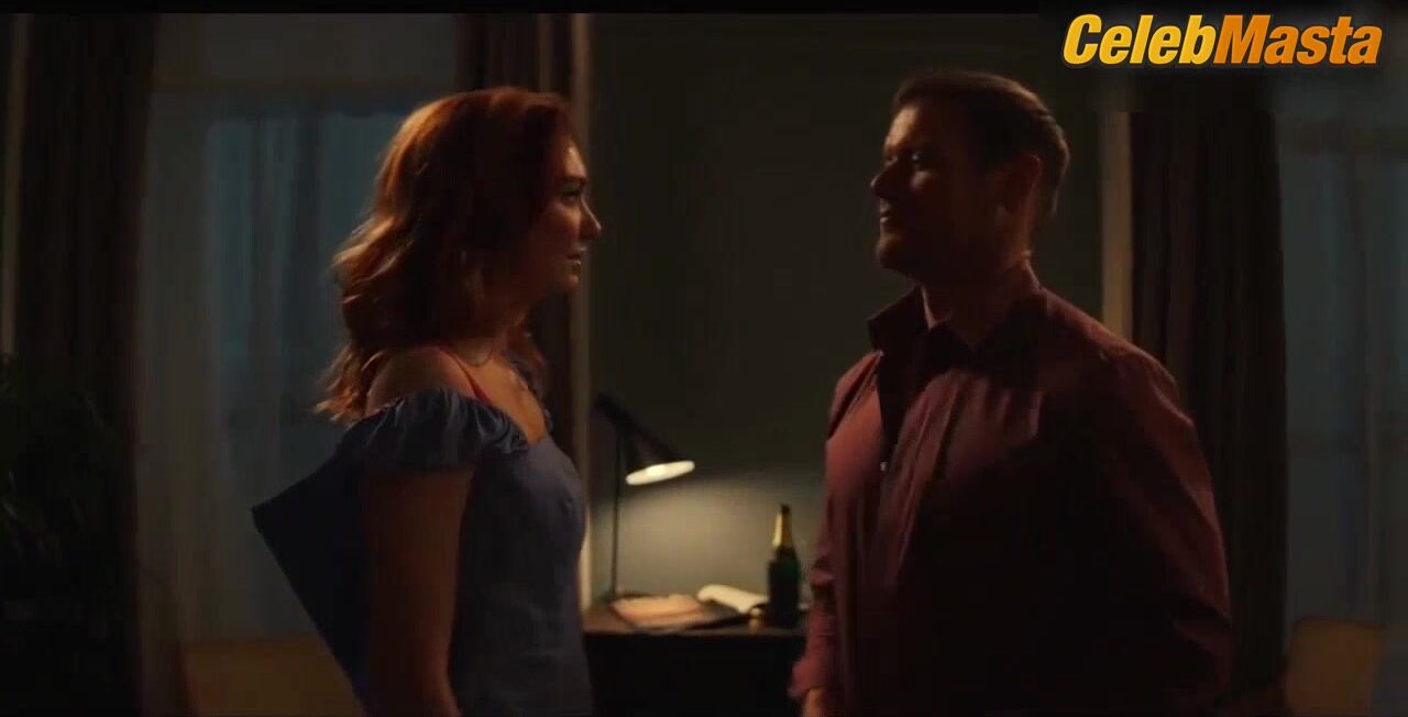 Eleanor Tomlinson Booty, Tits Scene In The Couple Next Door - Photo 2 of 5