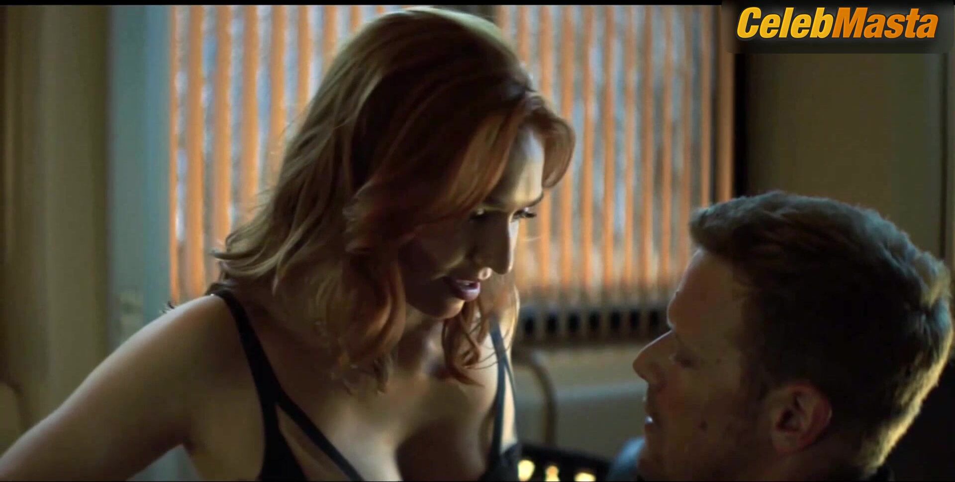 Eleanor Tomlinson Underwear Scene From The Couple Next Door - Photo 1 of 5 photo 2