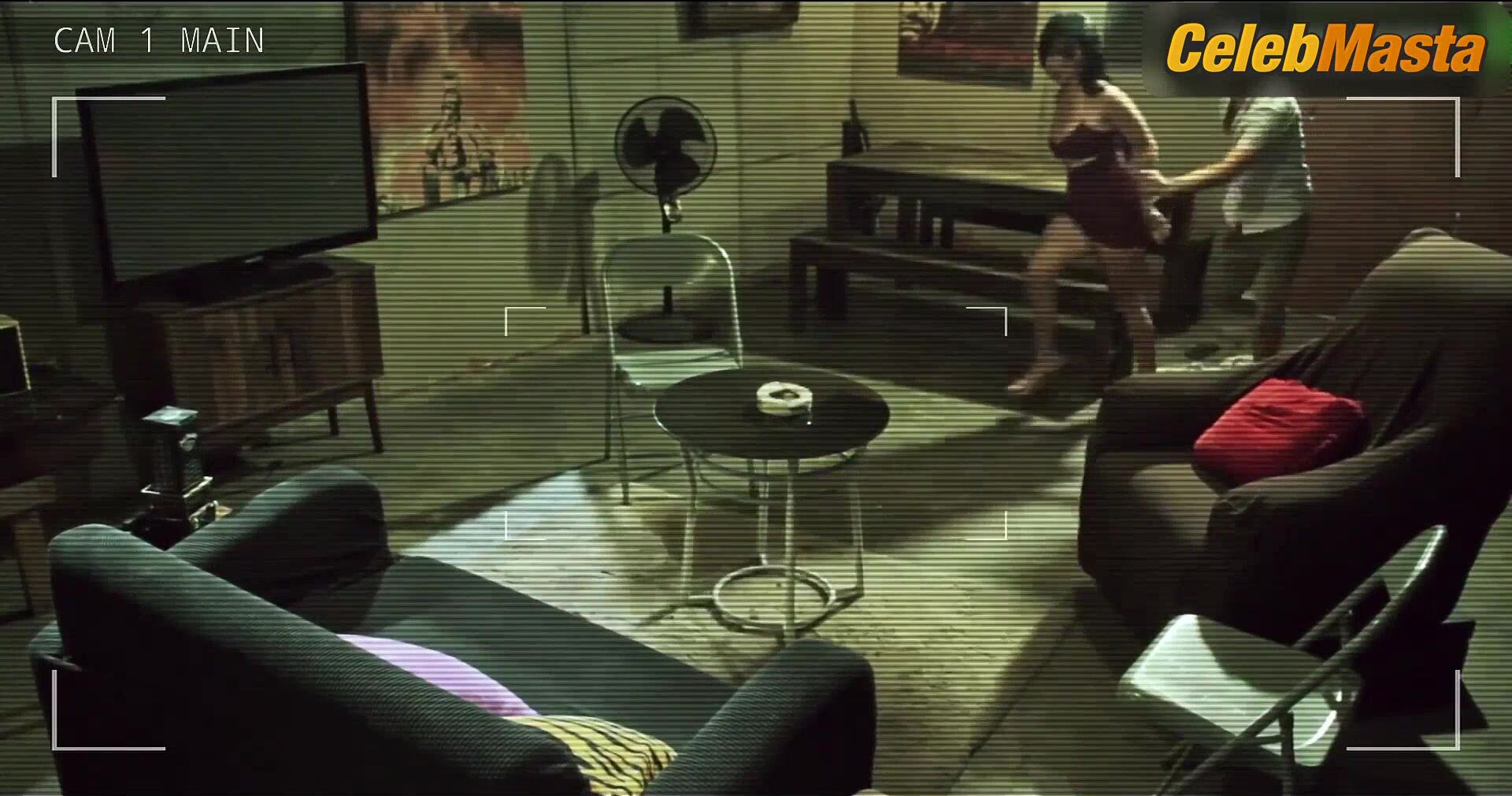 Chloe Jenna Micaella Raz, Stephanie Raz And Tits Scene - Photo 1 of 5