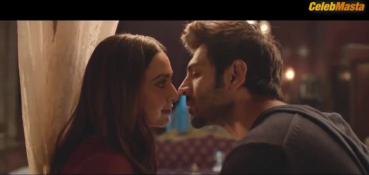 Kiara Advani ’s Sexy Scene From Bhool Bhulaiyaa 2 - Photo 1 of 5 photo 2