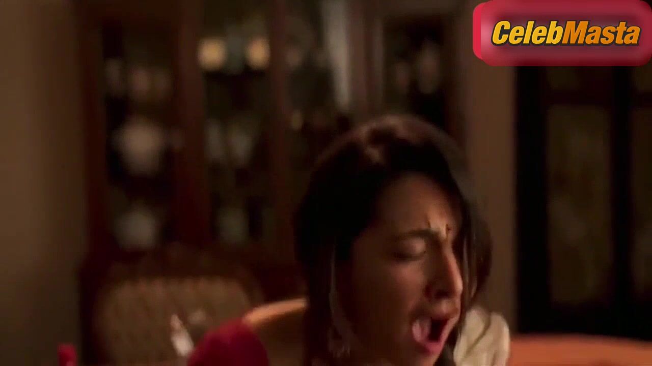 Kiara Advani Flaunts Lesbian, Swimsuit Scene In Lust - Photo 1 of 5 photo 5