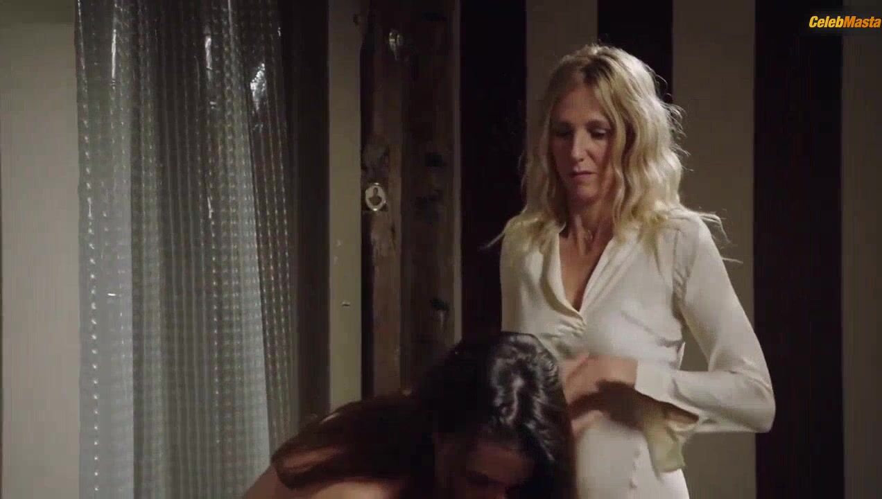Adriana Ugarte Bares Breasts In A Scene From Amoureux De Ma - Photo 2 of 5 photo 1