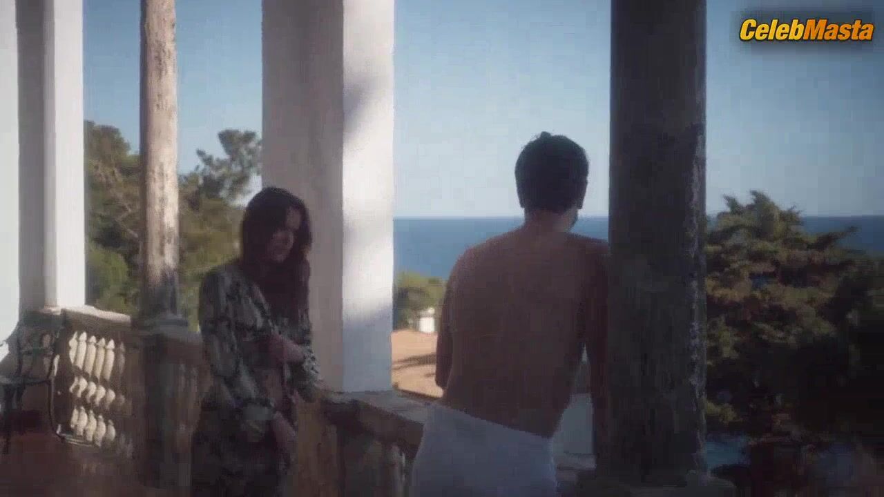 Adriana Ugarte ’s Ass, Tits Scene In Hache - Photo 1 of 5 photo 5