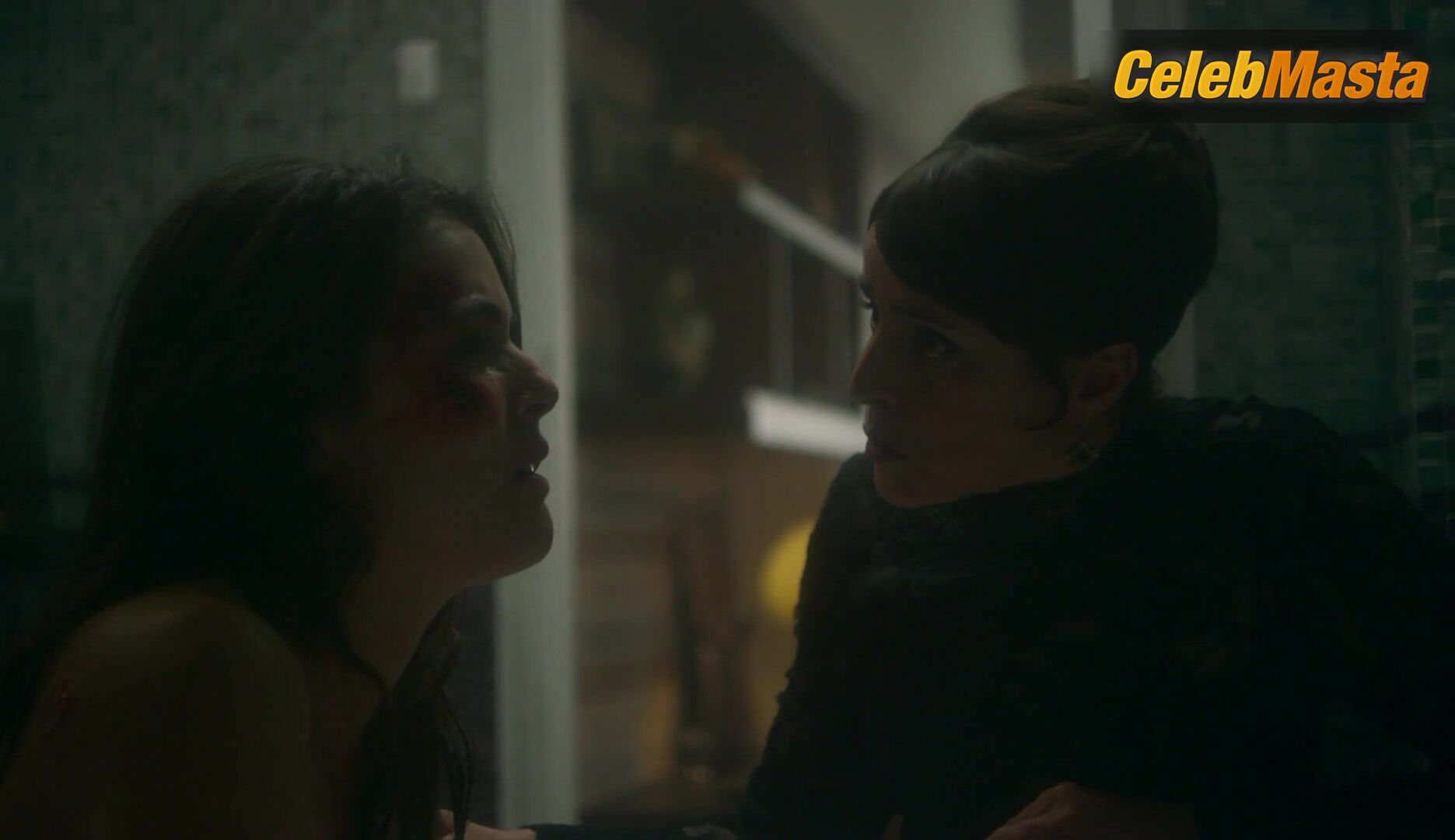 Adriana Ugarte Bares Boobs In Hache Scene - Photo 2 of 5 photo 4