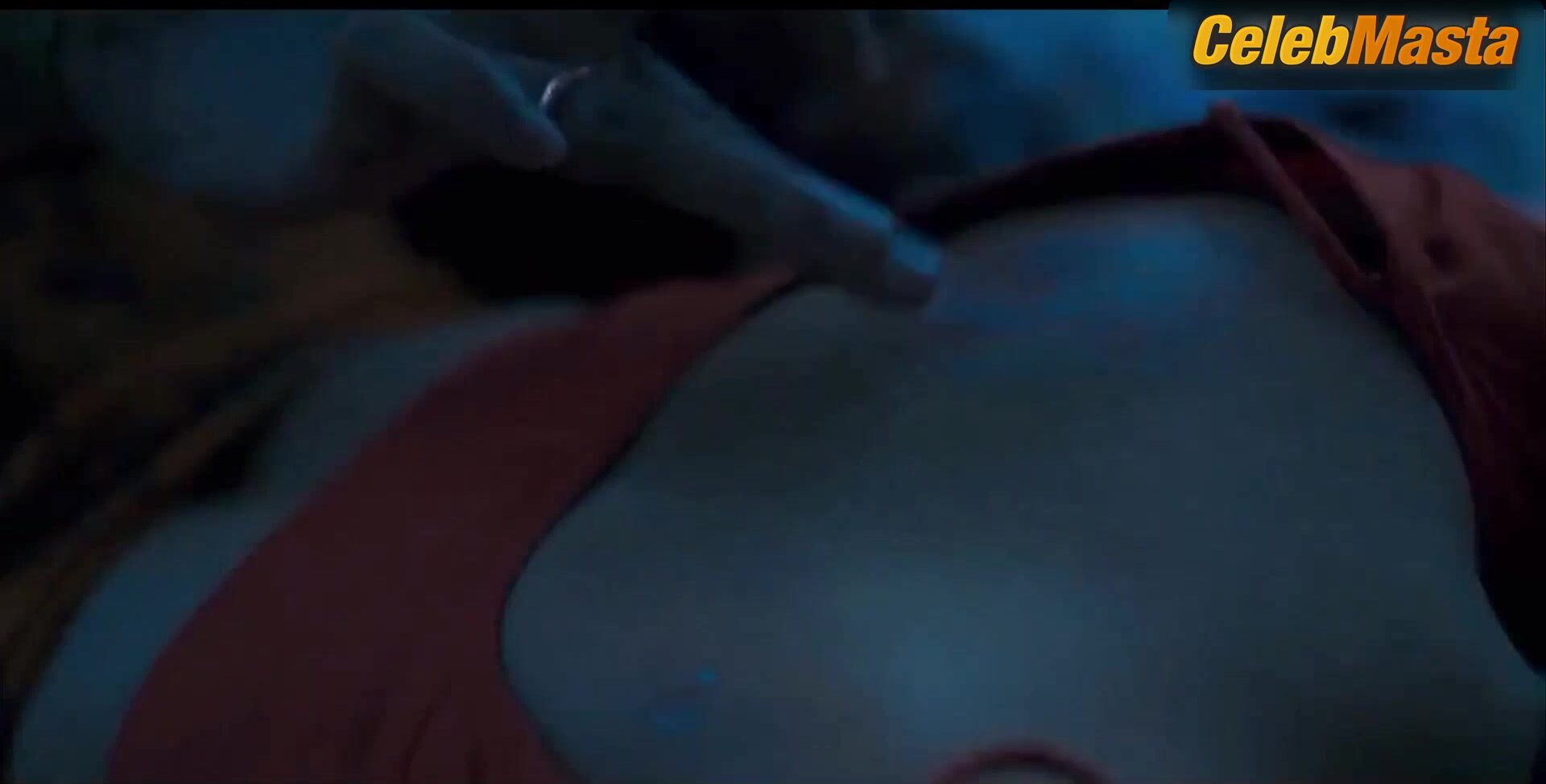 Nushrratt Bharuccha Thong, Underwear Scene In Ajeeb Daastaans - Photo 1 of 5 photo 4