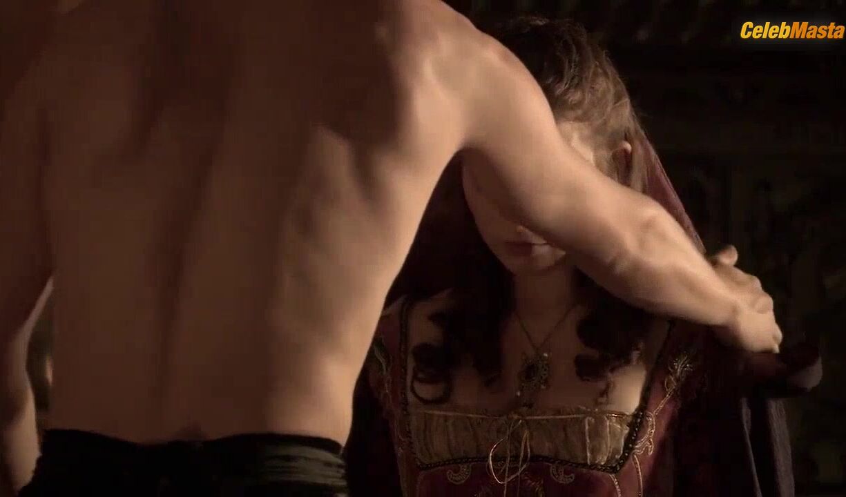 Perdita Weeks Underwear Scene From The Tudors - Photo 2 of 5 photo 1