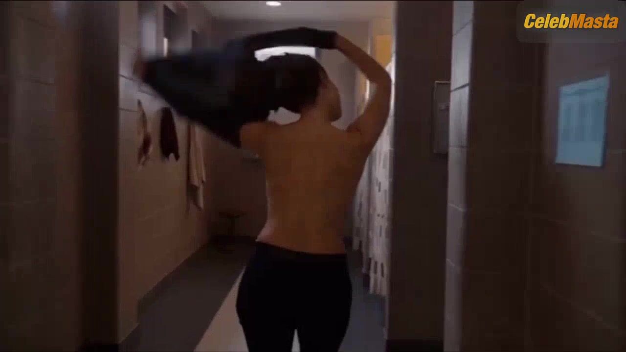 Dora Madison ’s Hot Scene In Chicago Fire - Photo 2 of 5 photo 1