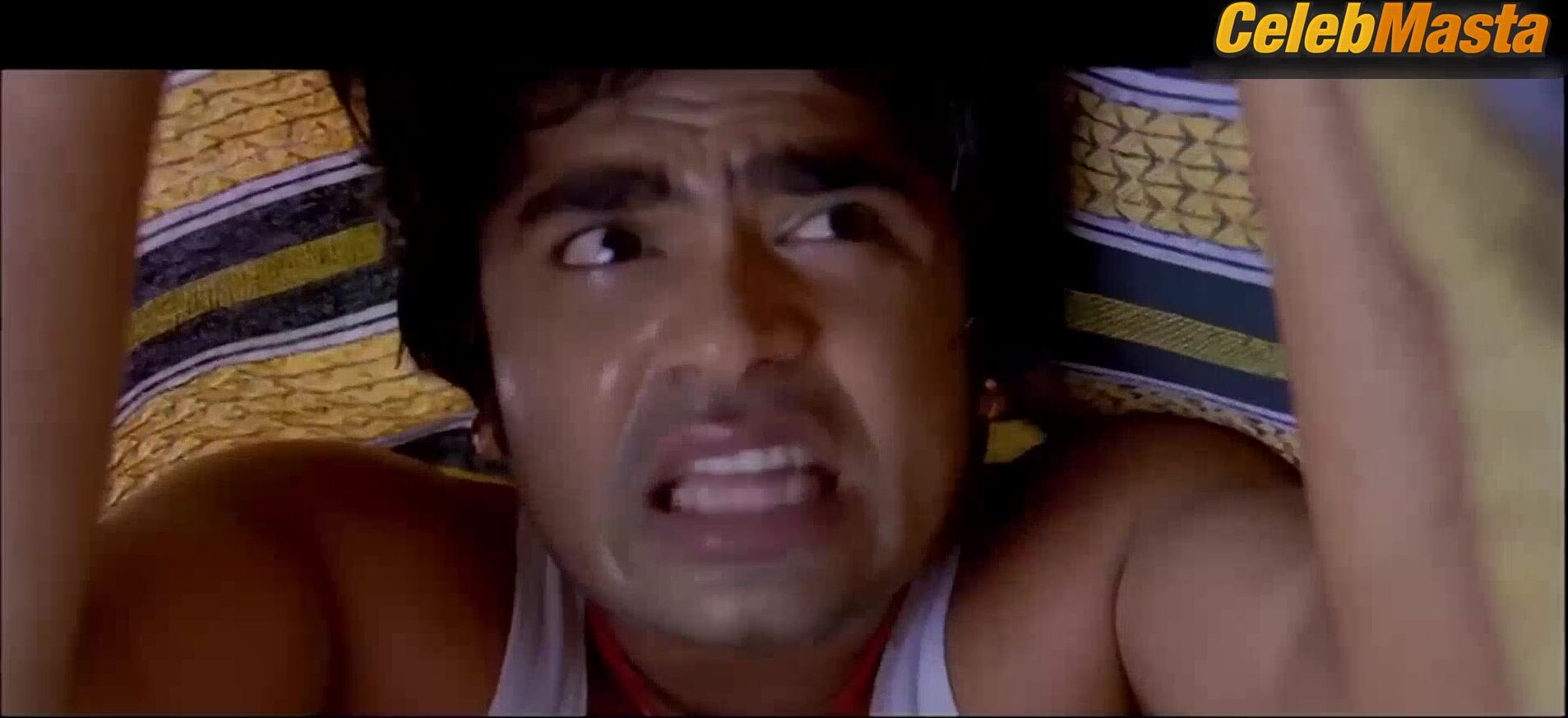 Sana Khan Butt’s Underwear Scene From Silambattam - Photo 1 of 5 photo 5