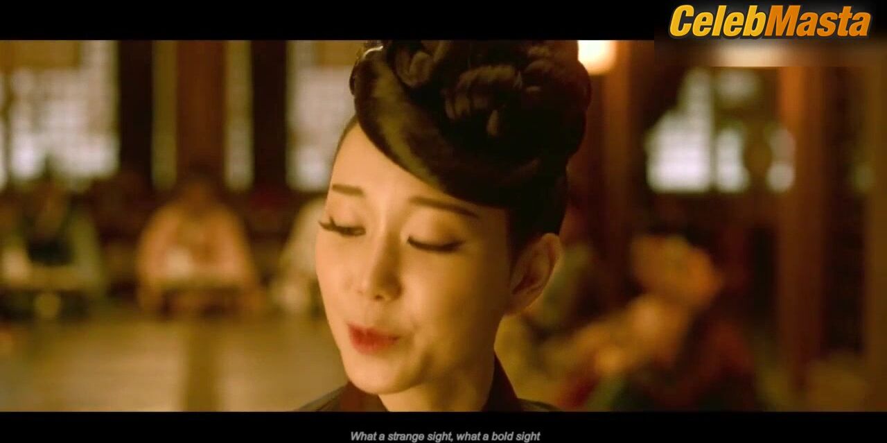Lee Yoo-young Bares All In Nude Scene From The Treacherous - Photo 1 of 5 photo 2