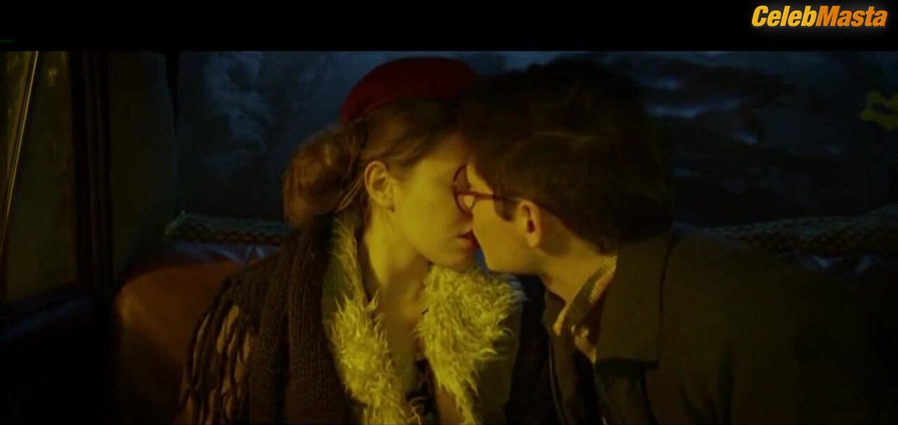 Paulina Galazka ’s Sexy Scene From A Memory Of Last - Photo 1 of 5 photo 2