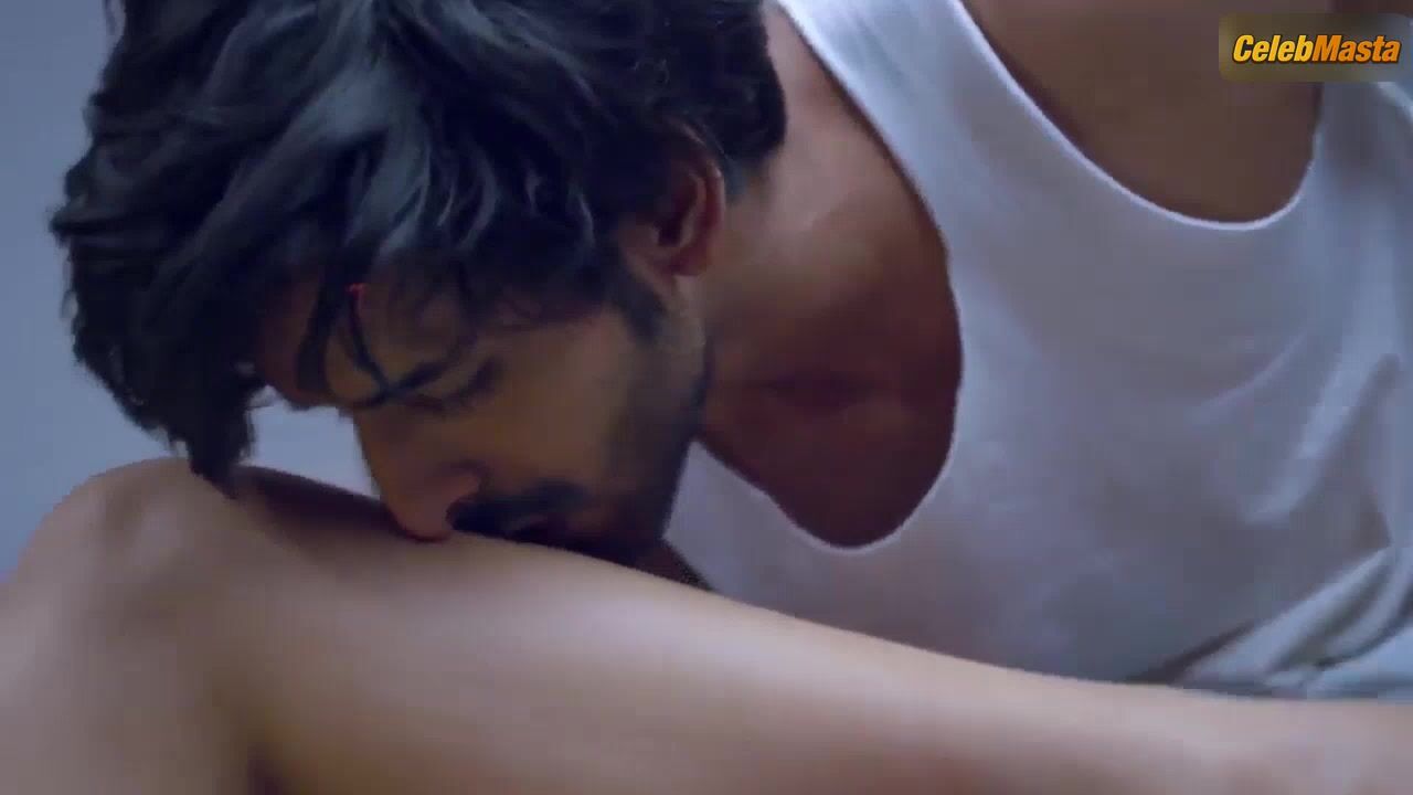 Manvi Chugh ’s Sultry Scene In Woodpecker - Photo 2 of 5 photo 4