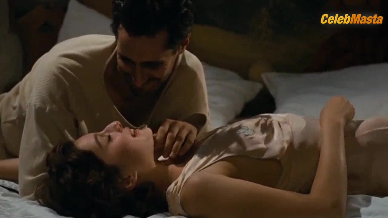 Maria Valverde Shows Underwear In Scene From La Mujer Del - Photo 1 of 5 photo 4