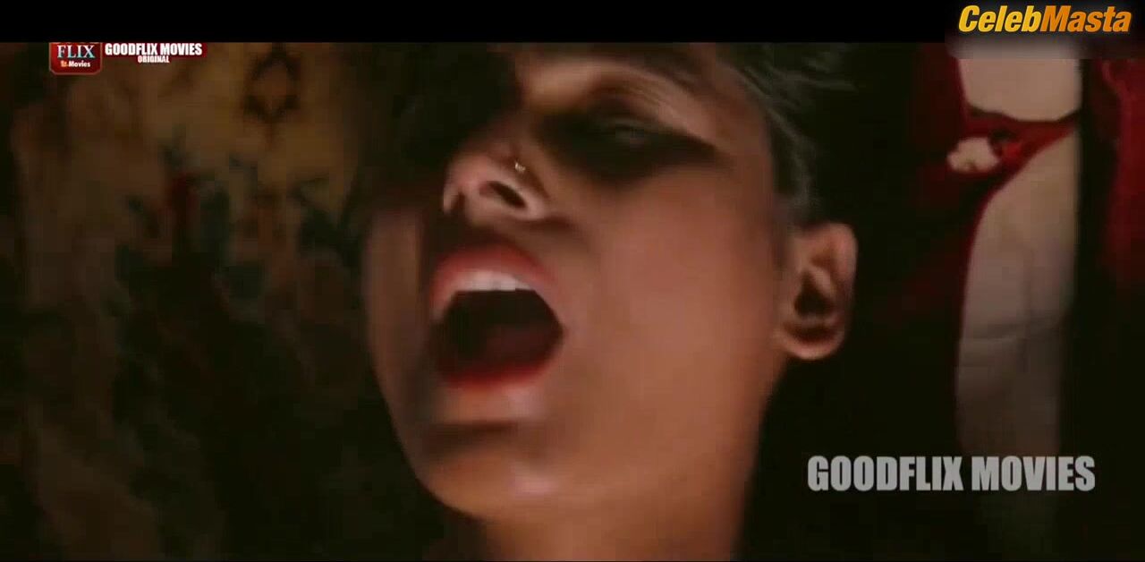 Jayshree Gaikwad Butt, Boobs Scene In Rail Gadi Chhuk Chhuk - Photo 2 of 5 photo 5