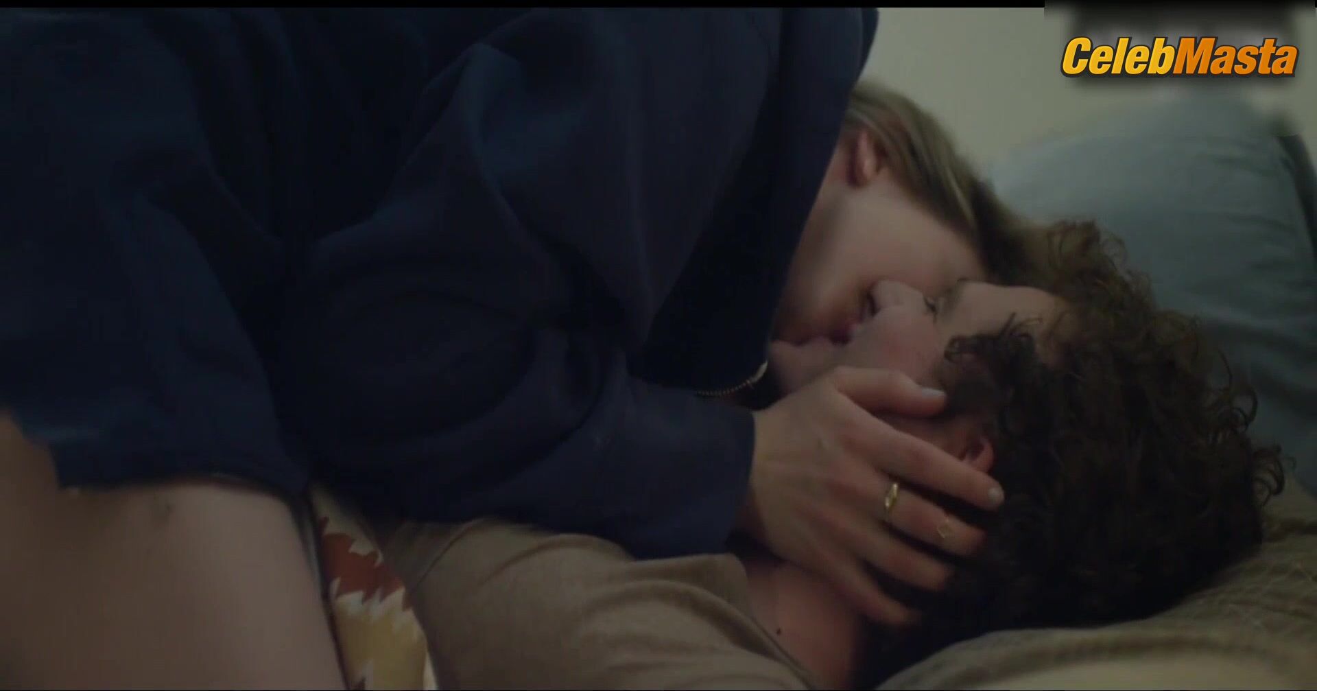 Taissa Farmiga Bares Boobs, Bikini Scene In 6 Years - Photo 1 of 5 photo 4