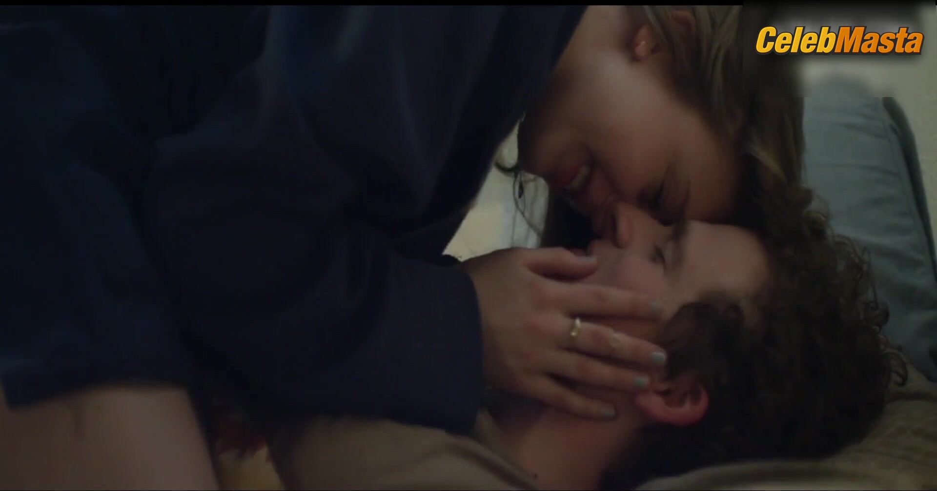 Taissa Farmiga Bares Boobs, Bikini Scene In 6 Years - Photo 1 of 5 photo 5