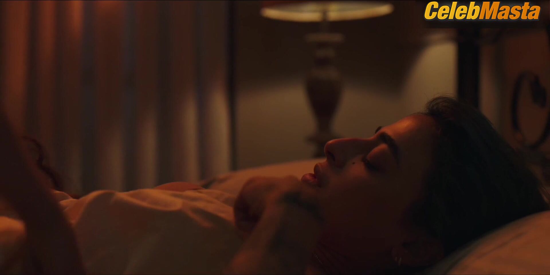 Gurbani Judge And Lisa Ray’s Lesbian Scene In Four - Photo 1 of 5 photo 4
