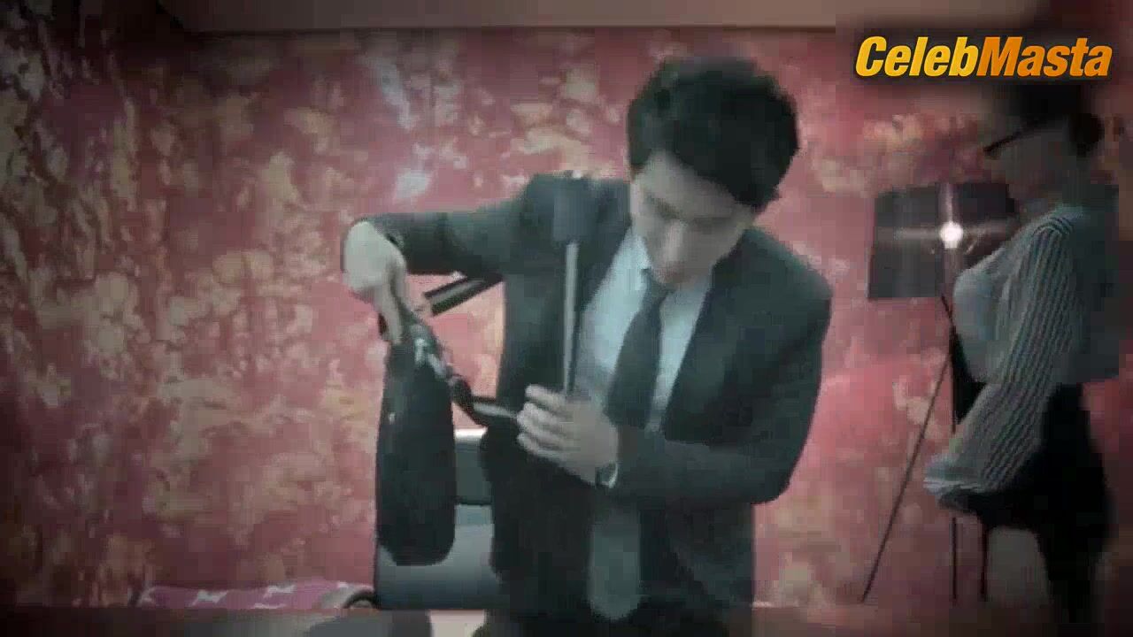 Lee Chae-dam Reveals Tits Scene In Street Stall - Photo 5 of 5 photo 2
