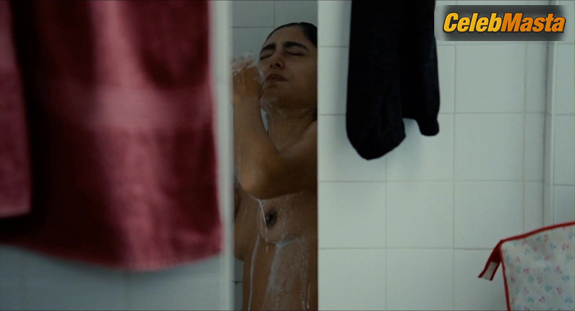 Golshifteh Farahani Tits Scene From Two Friends - Photo 1 of 5 photo 2
