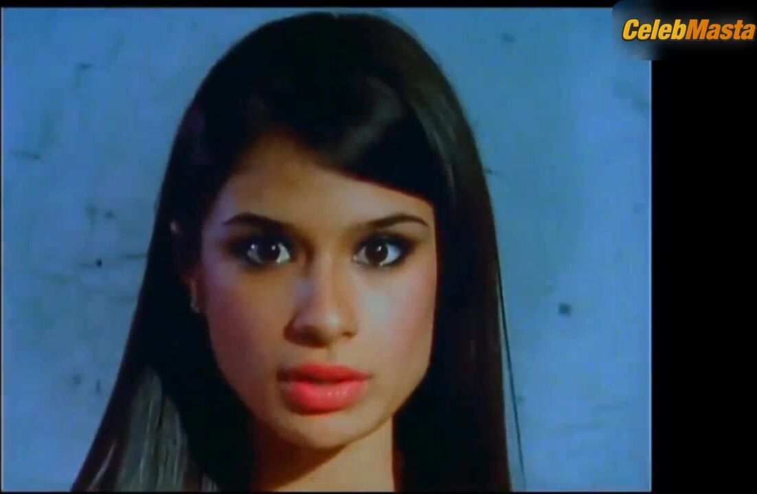 Diane Guerrero Tits Scene From Ashley/amber - Photo 2 of 5 photo 4