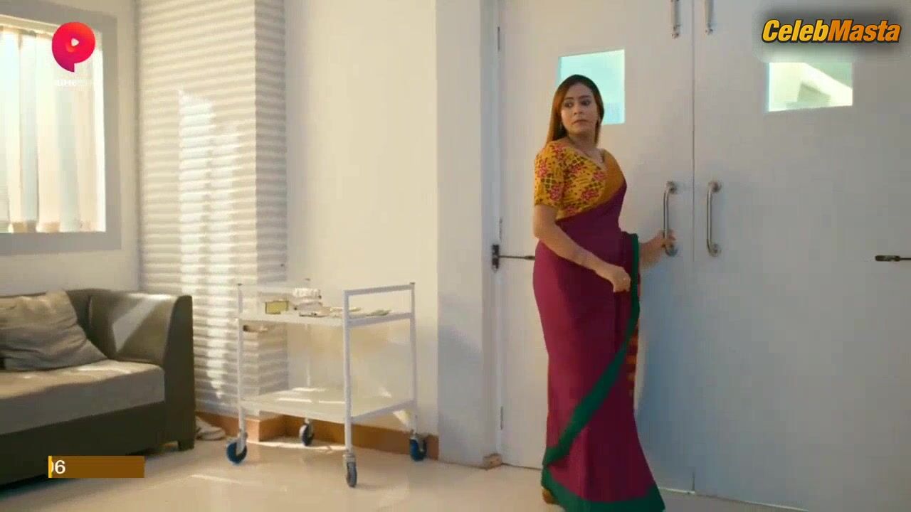 Tripti Berra Flaunts Tits Scene In Aakhri Ichha - Photo 2 of 5 photo 1