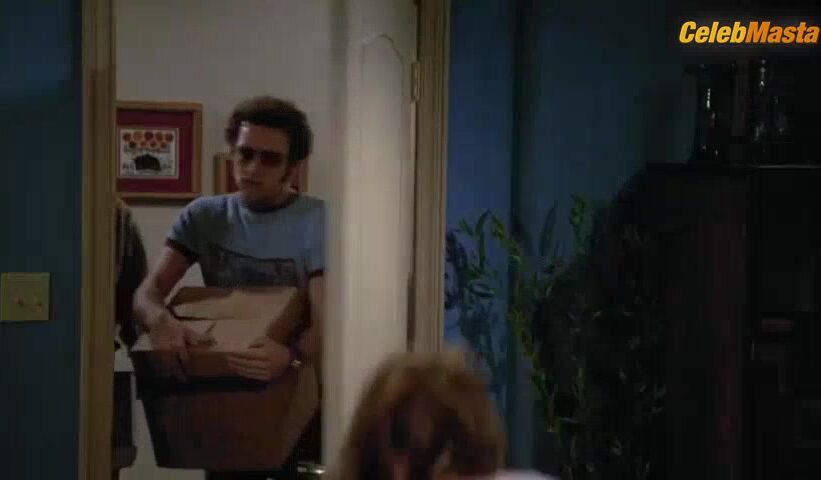 Brooke Shields Sexy Scene From That ’70s Show - Photo 2 of 5 photo 1