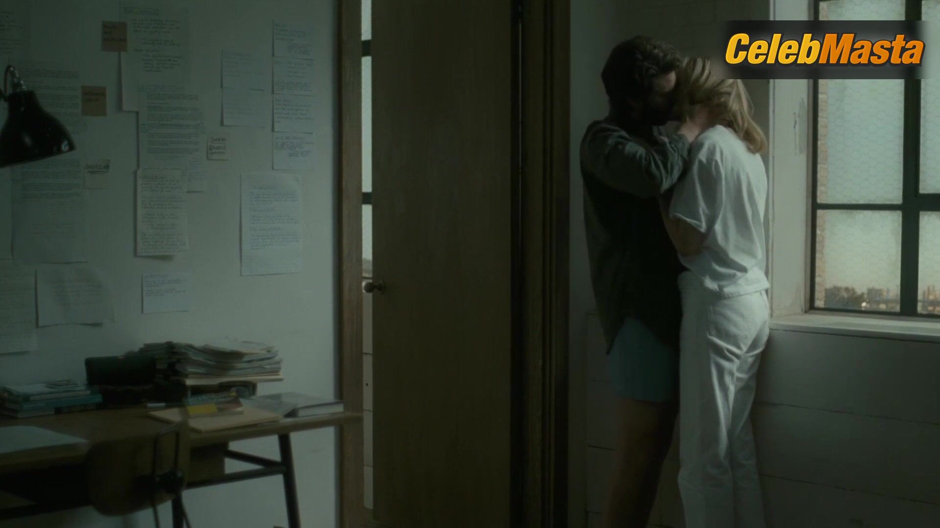 Julia Roberts Sexy Scene From After The Hunt - Photo 1 of 5 photo 4