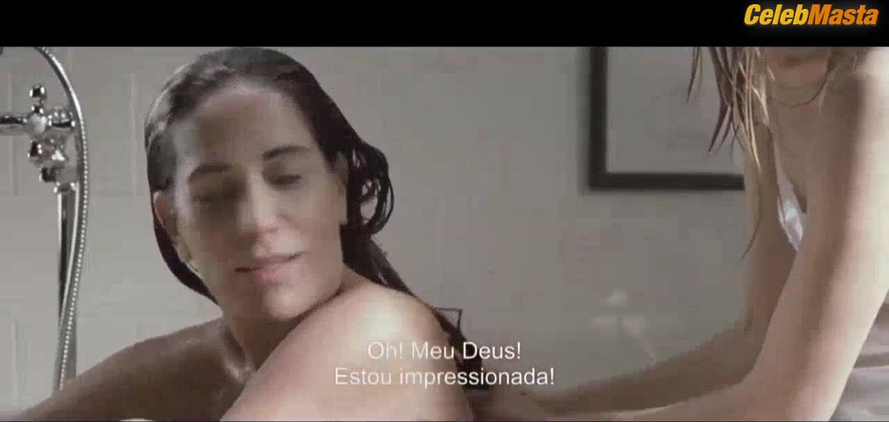 Gloria Pires Miranda Otto And ’ Lesbian Scene From - Photo 1 of 5 photo 2