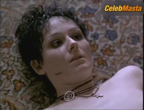 Miranda Otto ’s Tits, Ass Scene From In The Winter - Photo 1 of 5 photo 4