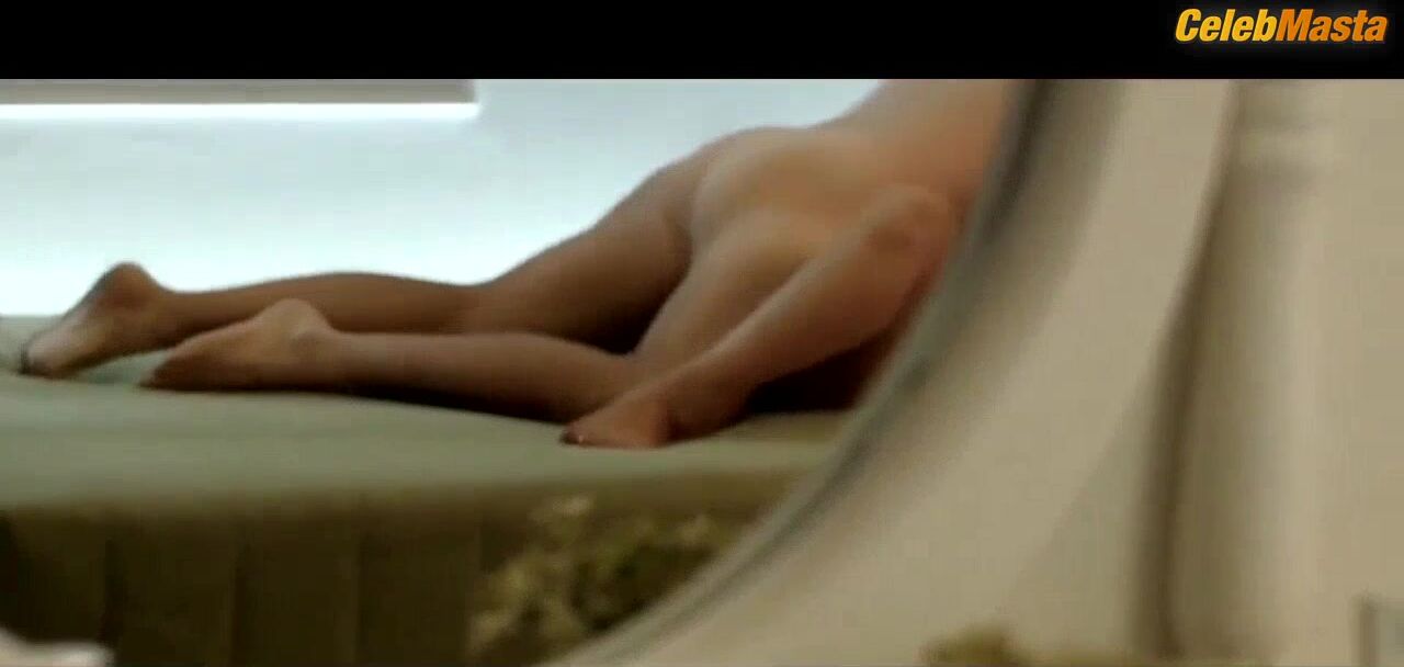 Lee Chae-dam Ass, Tits Scene From Hot Neighbors - Photo 1 of 5