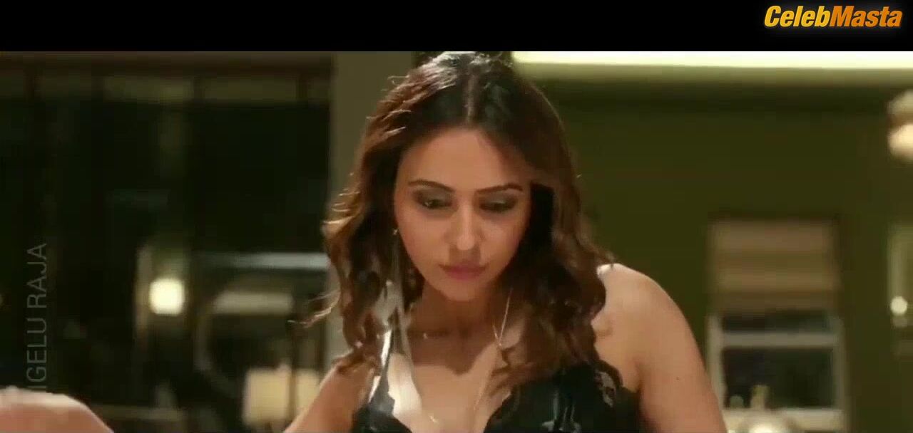 Rakul Preet Singh Boobs Scene In De De Pyar De - Photo 1 of 5 photo 5