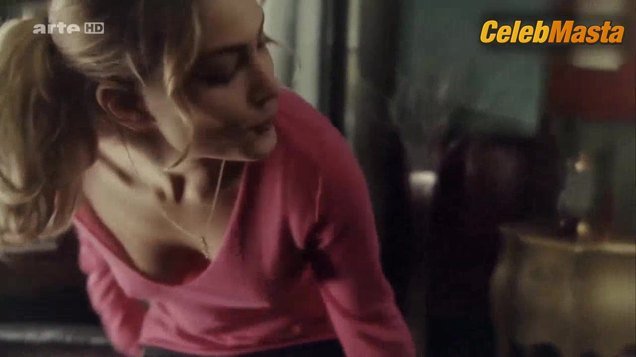 Nora Arnezeder Bares Breasts Scene In Xanadu - Photo 2 of 5 photo 1