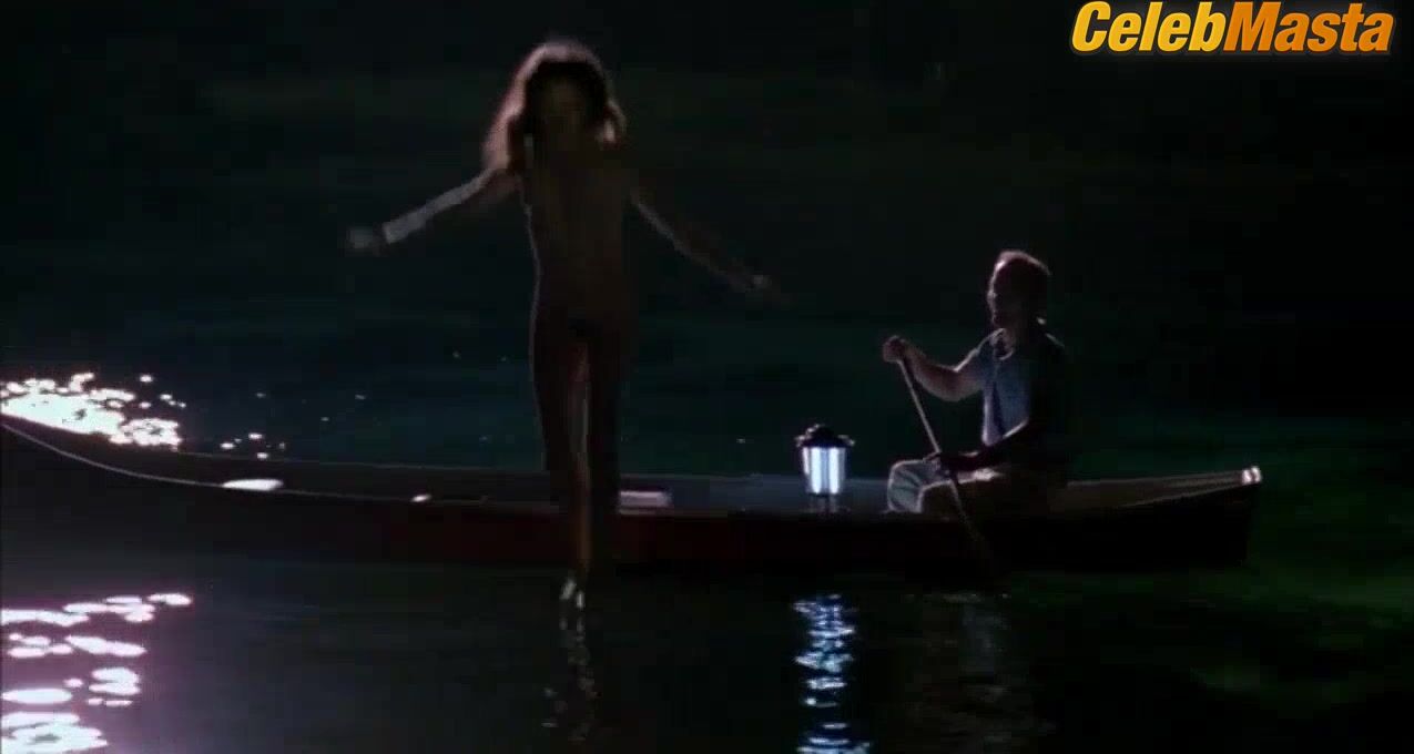 Madeleine Stowe ’s Tits, Bush Scene From China Moon - Photo 1 of 5 photo 2