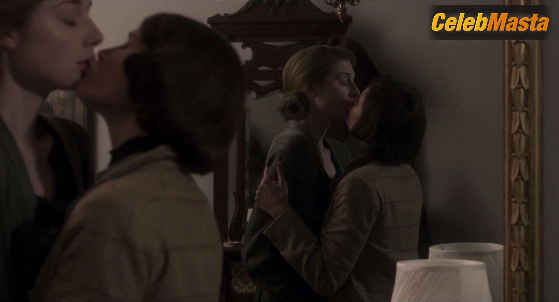Elizabeth Debicki Gemma Arterton And ’s Lesbian Scene - Photo 3 of 5 photo 5