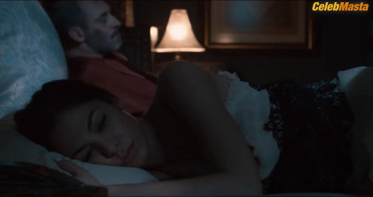 Moran Atias Boobs Scene In Tyrant - Photo 1 of 5 photo 5